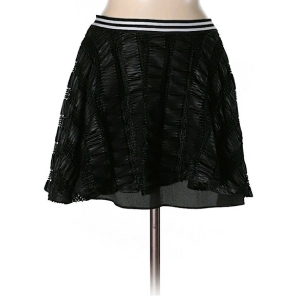 NWT bcbg black skirt - Picture 4 of 4